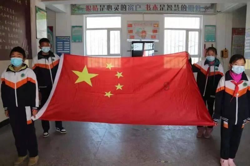 女孩爱上你会有什么表现？游戏画面